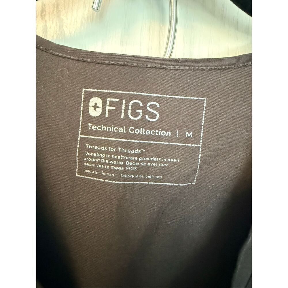Figs Scrub Top - Picture 3 of 3